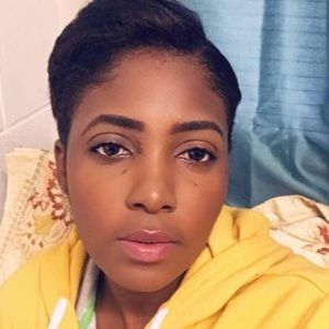 Meet your Posher, Chekie b